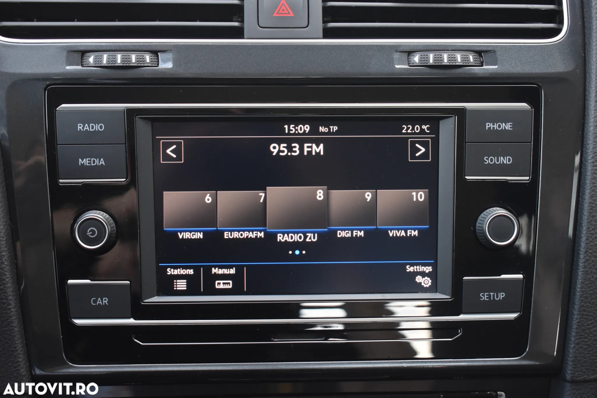 Volkswagen Golf 1.6 TDI Comfortline - 17