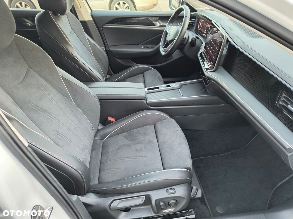 Volkswagen Passat - 14