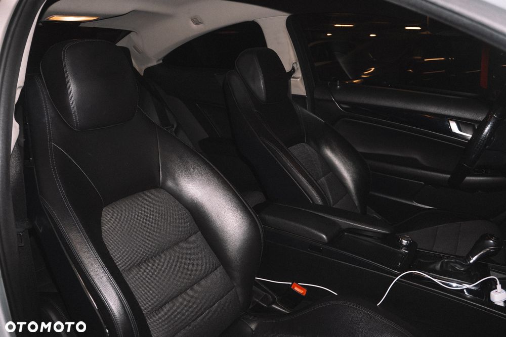 Mercedes-Benz Klasa C 180 BlueEFFICIENCY 7G-TRONIC - 20