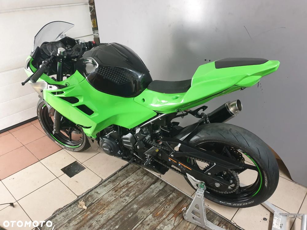 Kawasaki Ninja 400 - 2