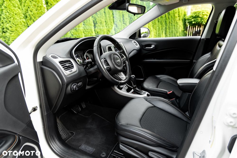 Jeep Compass 2.0 MultiJet Active Drive Automatik Longitude - 16