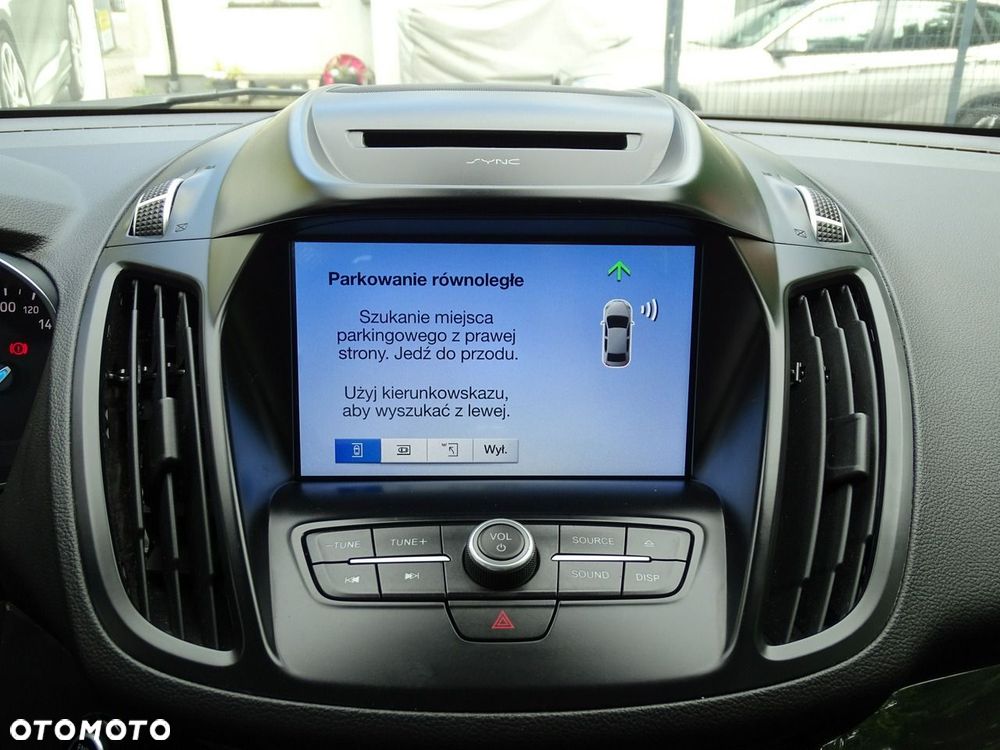 Ford Kuga - 25