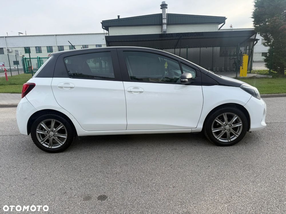 Toyota Yaris - 4
