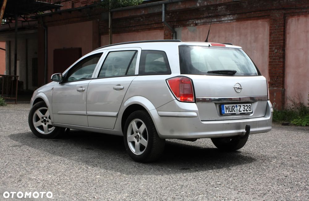 Opel Astra 1.7 CDTI Enjoy - 4