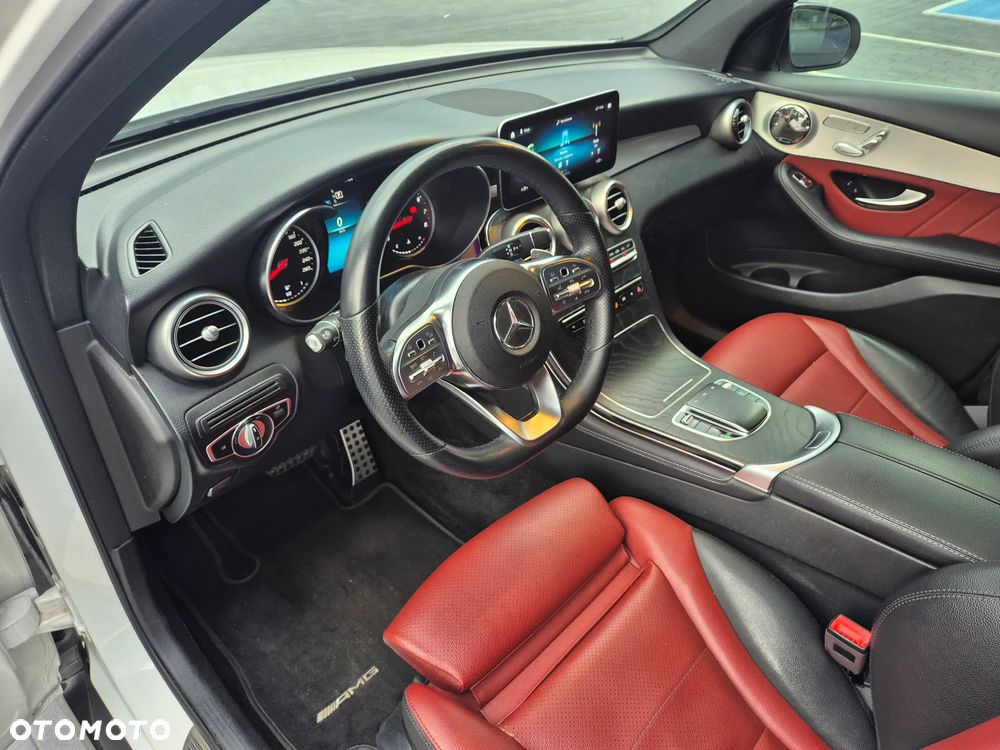 Mercedes-Benz GLC 300 4Matic 9G-TRONIC AMG Line Plus - 6
