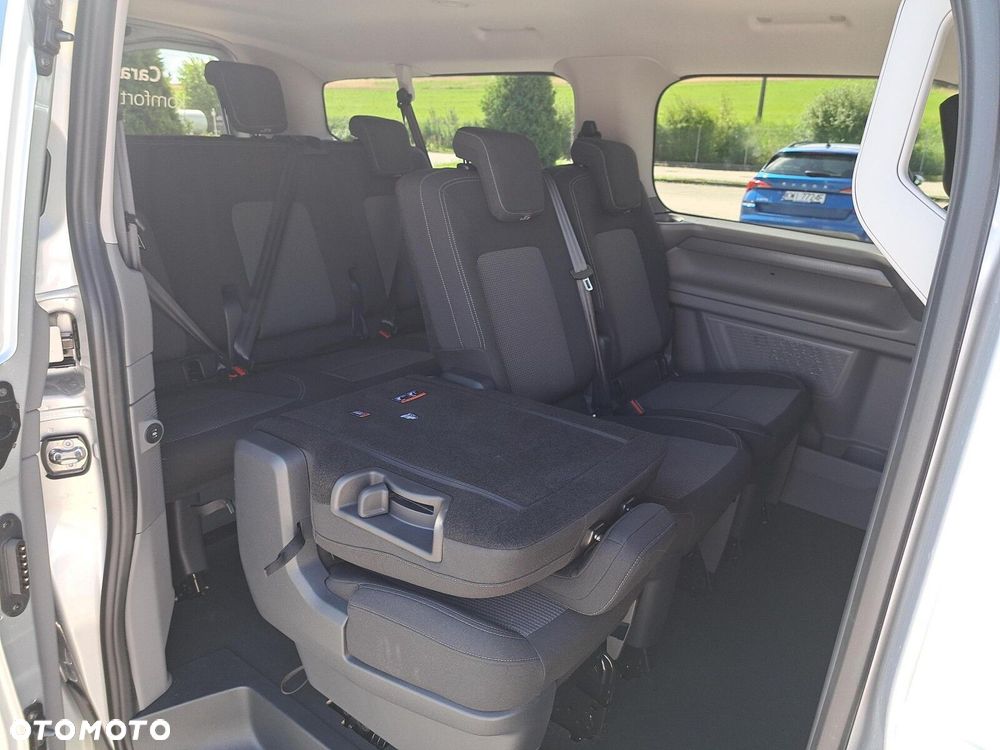 Volkswagen Caravelle - 16