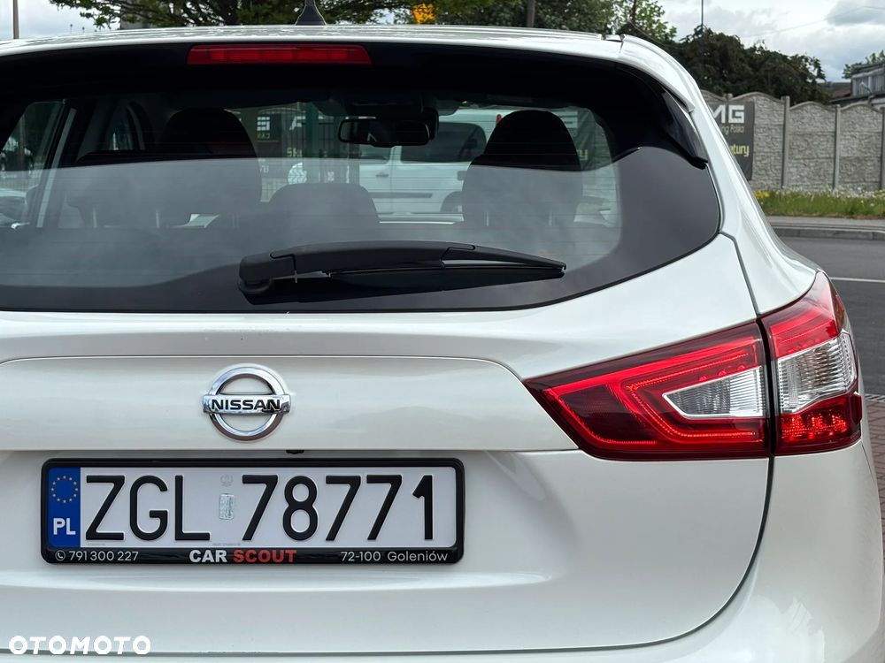 Nissan Qashqai 1.2 DIG-T Acenta EU6 - 10