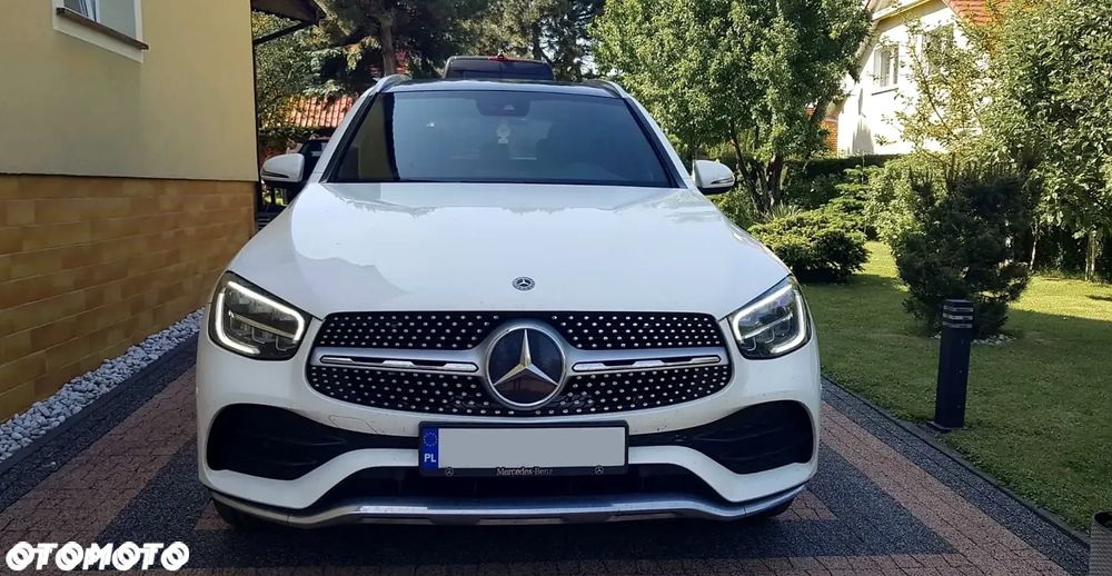 Mercedes-Benz GLC 220 d 4Matic 9G-TRONIC AMG Line - 2