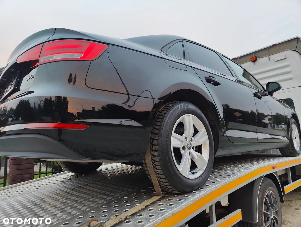 Audi A4 Limousine 1.4 TFSI Design S tronic - 25