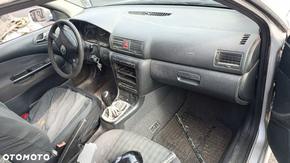 35968 Skoda octavia I lift model od 00-06 silnik 1.9 TDI 90 km ALH skrzynia EGR lakier LF7T - 7