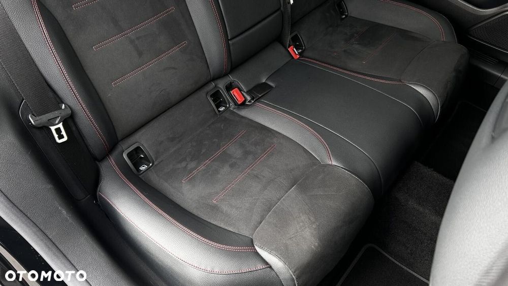 Mercedes-Benz CLA 200 mHEV AMG Line 7G-DCT - 30
