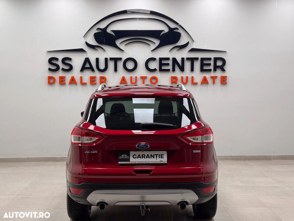 Ford Kuga 1.5 EcoBoost 2x4 Titanium - 13