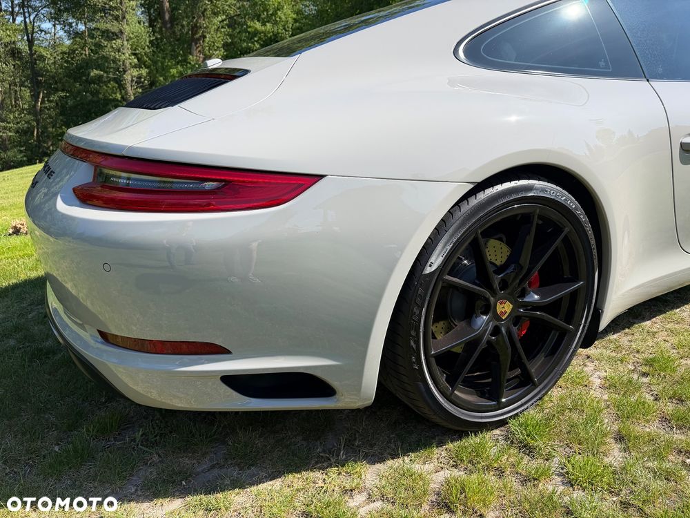 Porsche 911 - 12