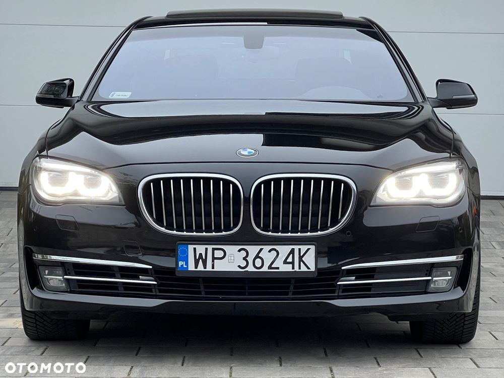 BMW Seria 7 740d xDrive Edition Exclusive - 3