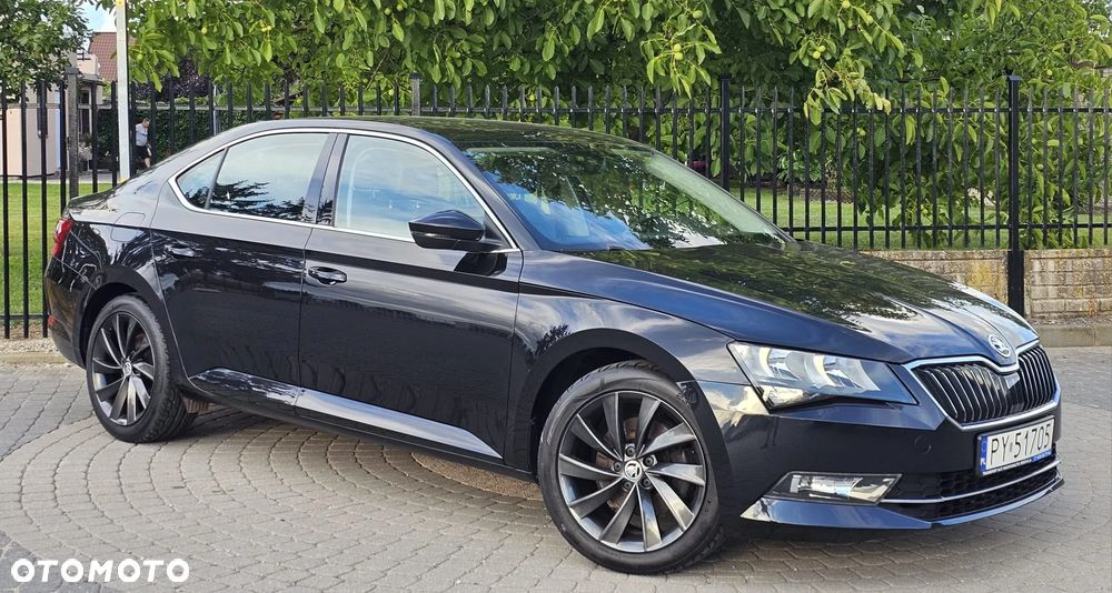 Skoda Superb 2.0 TDI DSG Ambition - 2