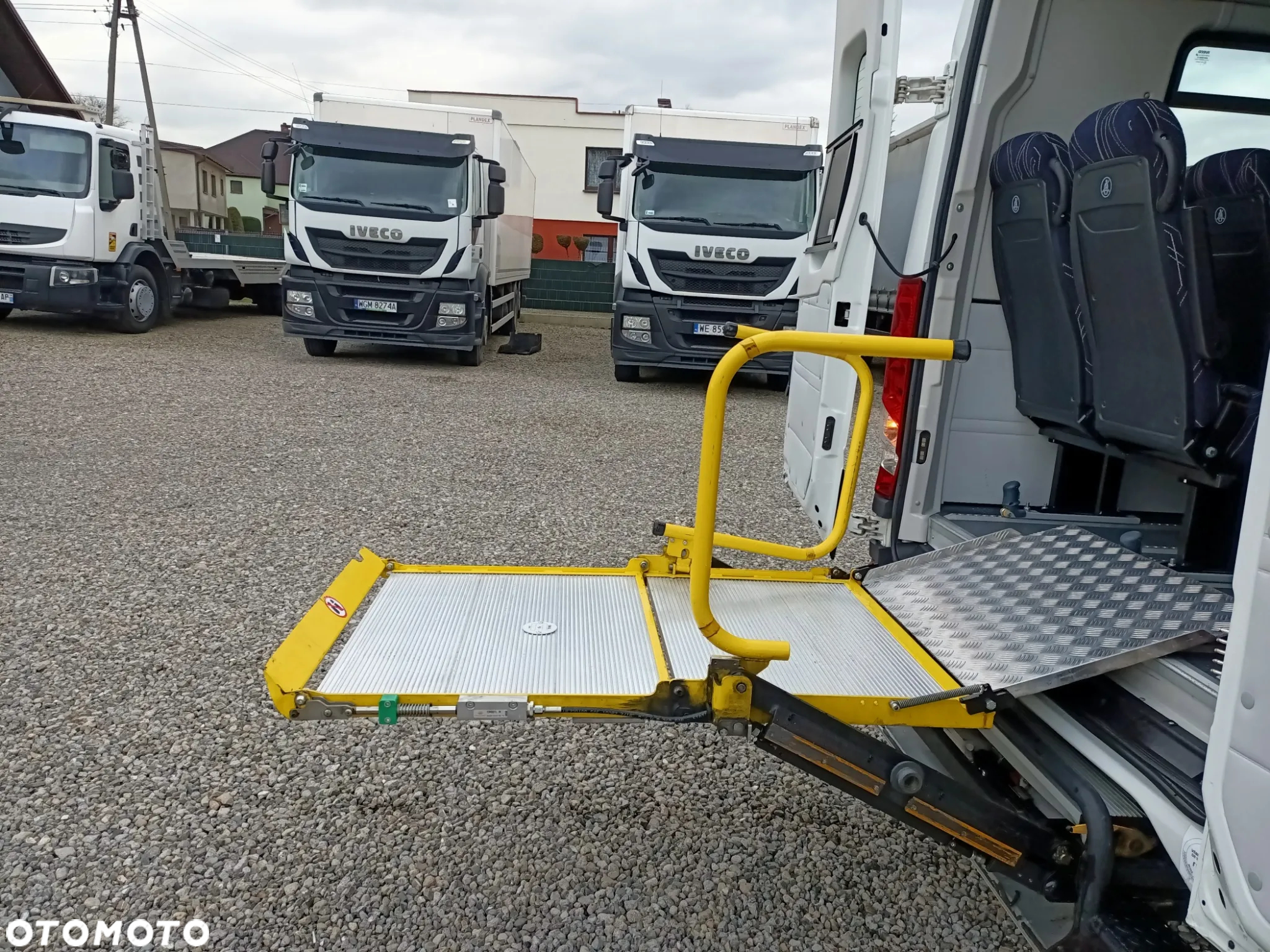 Iveco Daily Line 60C17 24 Osobowy - 14