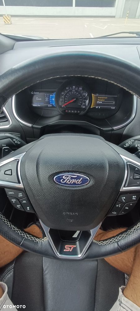 Ford Edge - 10