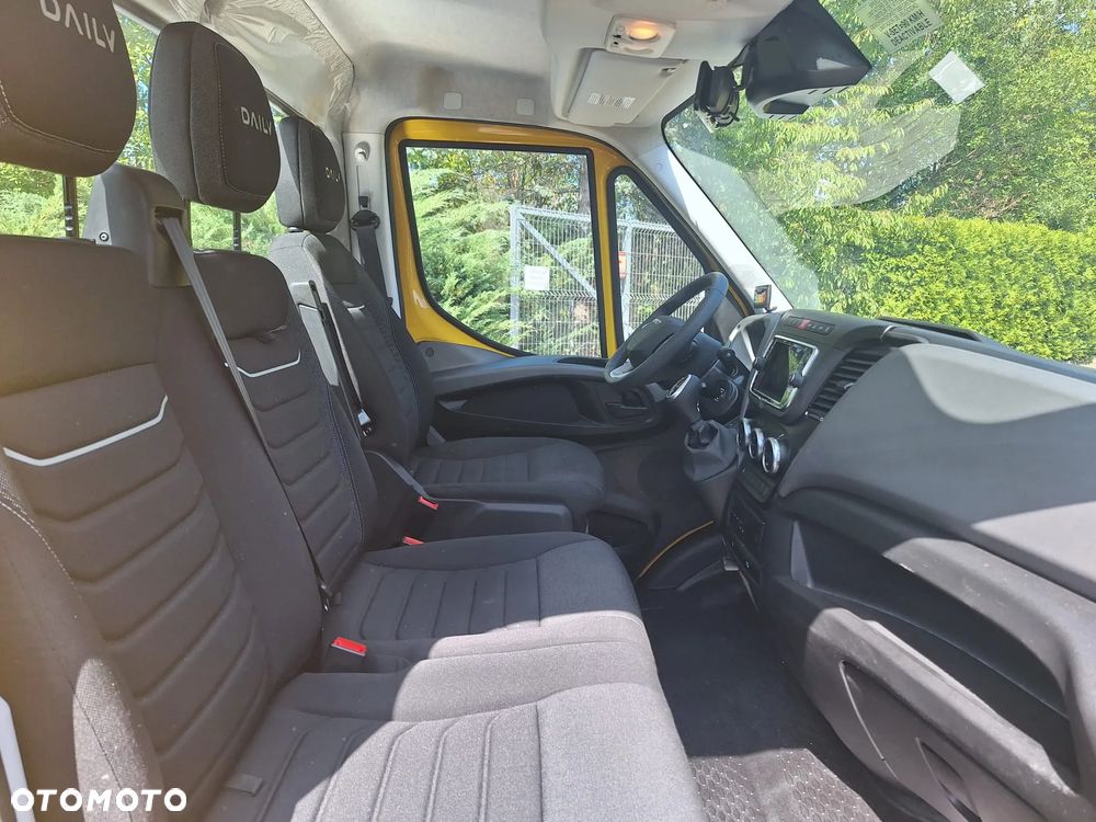 Iveco DAILY 35S21A8P - 24
