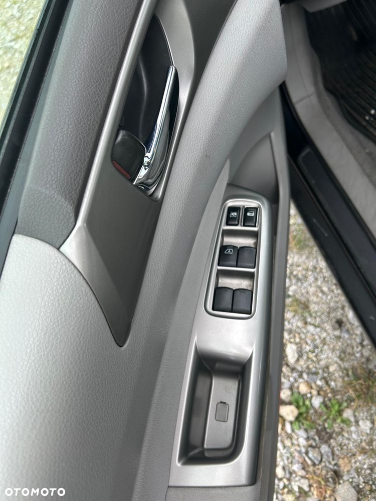 Subaru Forester 2.0D XA 000 - 10