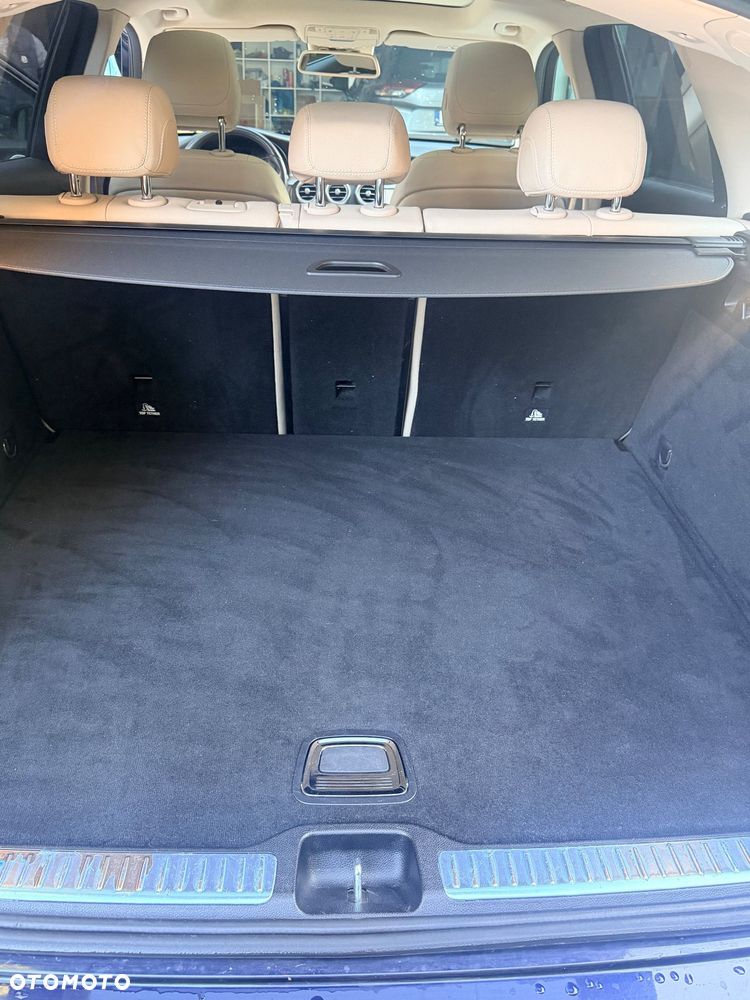 Mercedes-Benz GLC - 7