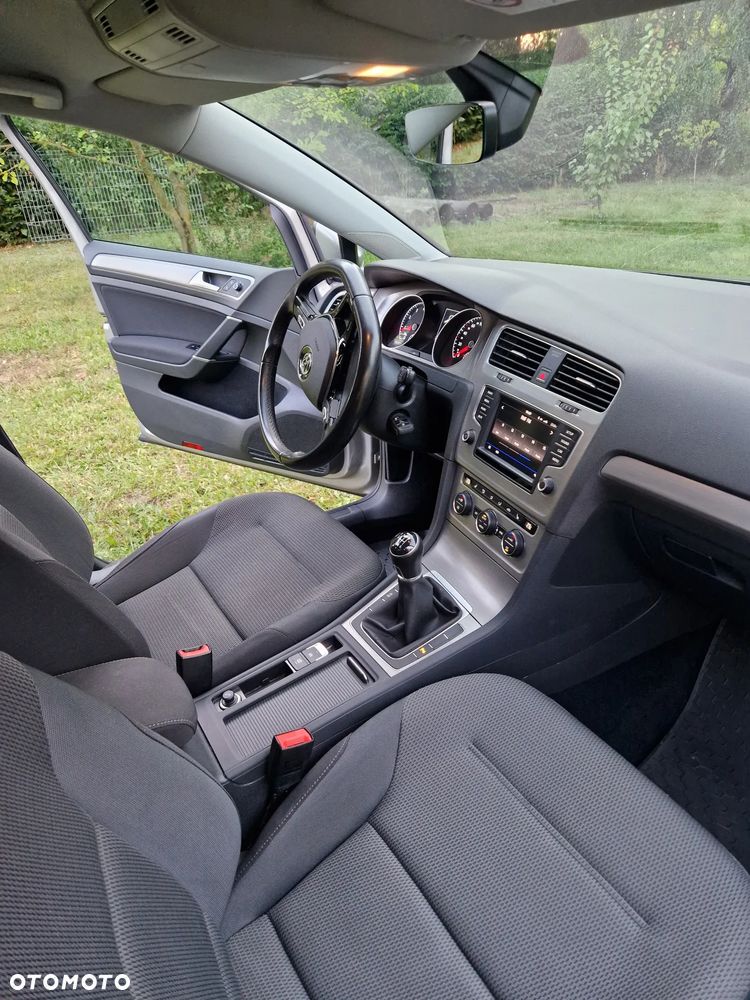 Volkswagen Golf 1.4 TSI BMT Comfortline - 11