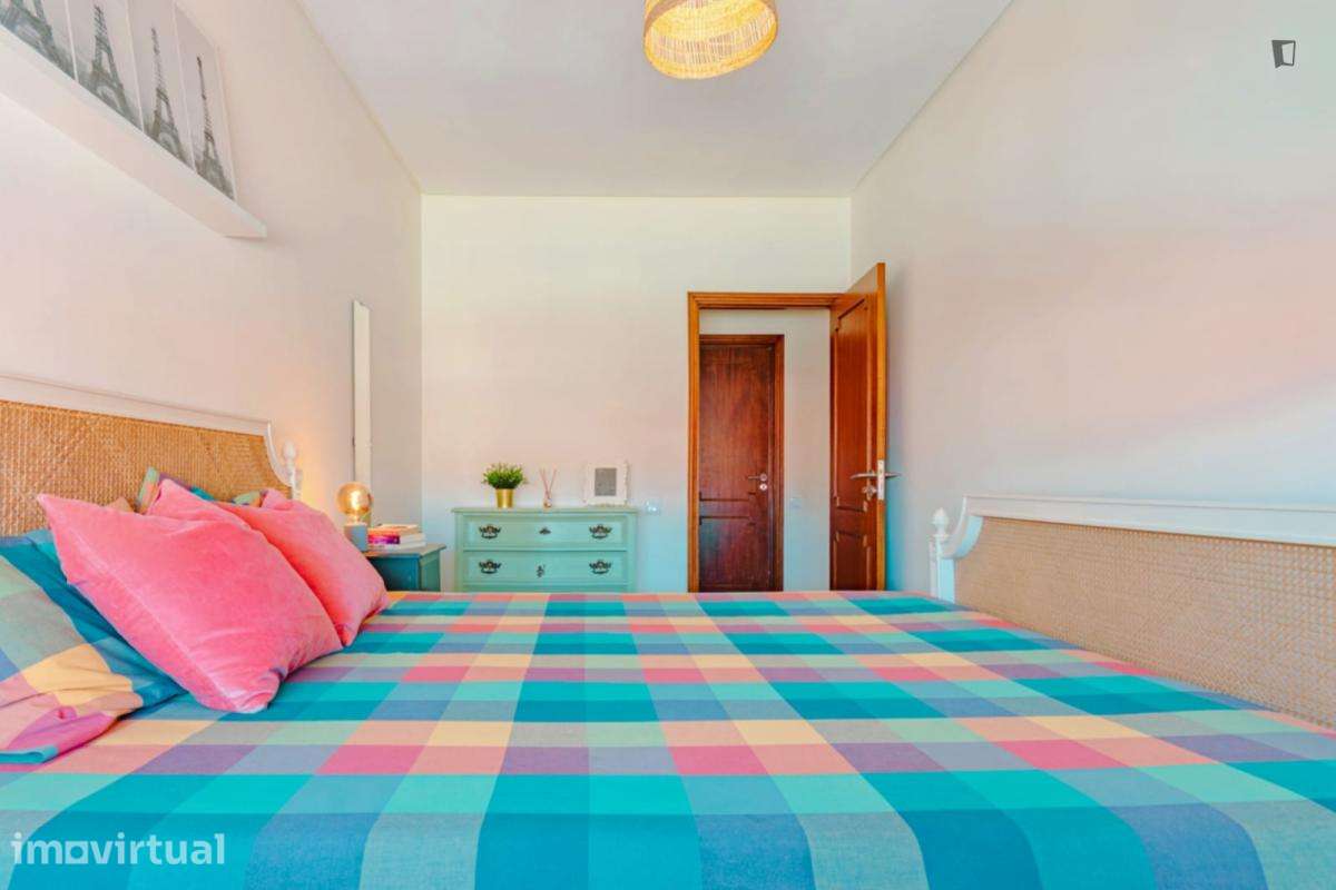 Apartamento com 1 quartos - localizado em Sé Porto - Grande imagem: 3/16