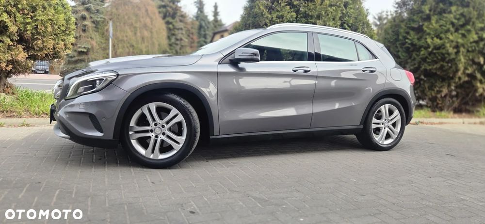 Mercedes-Benz GLA 250 7G-DCT StreetStyle - 6