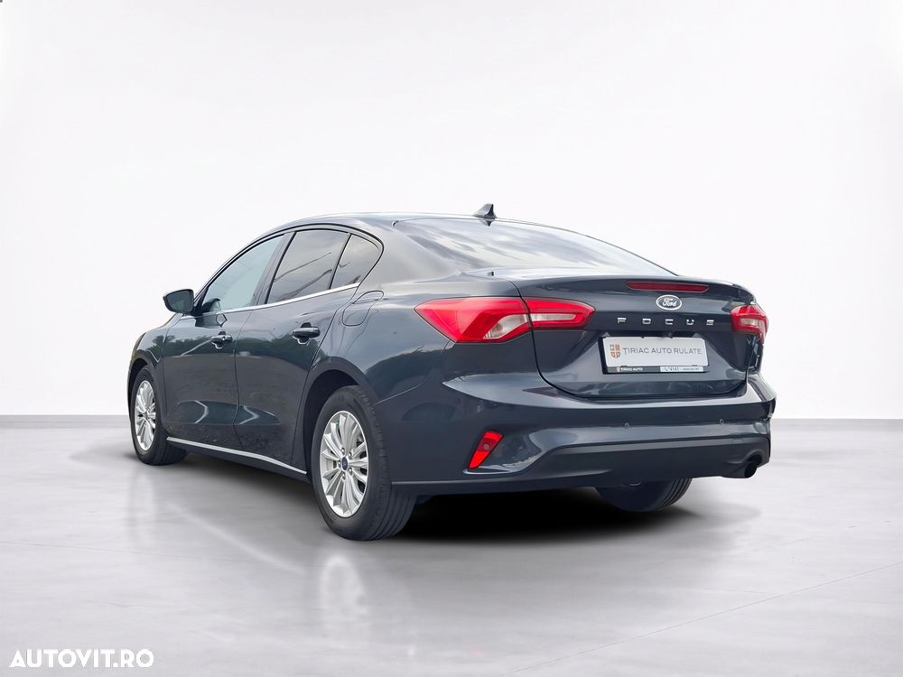 Ford Focus - 4