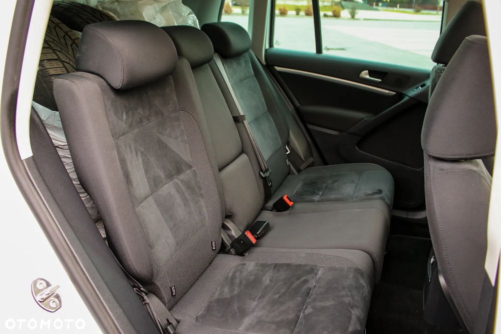 Volkswagen Tiguan - 23