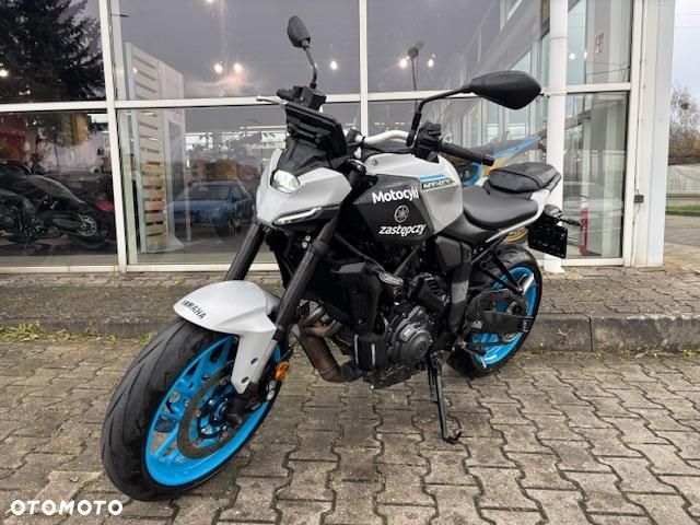 Yamaha MT - 5