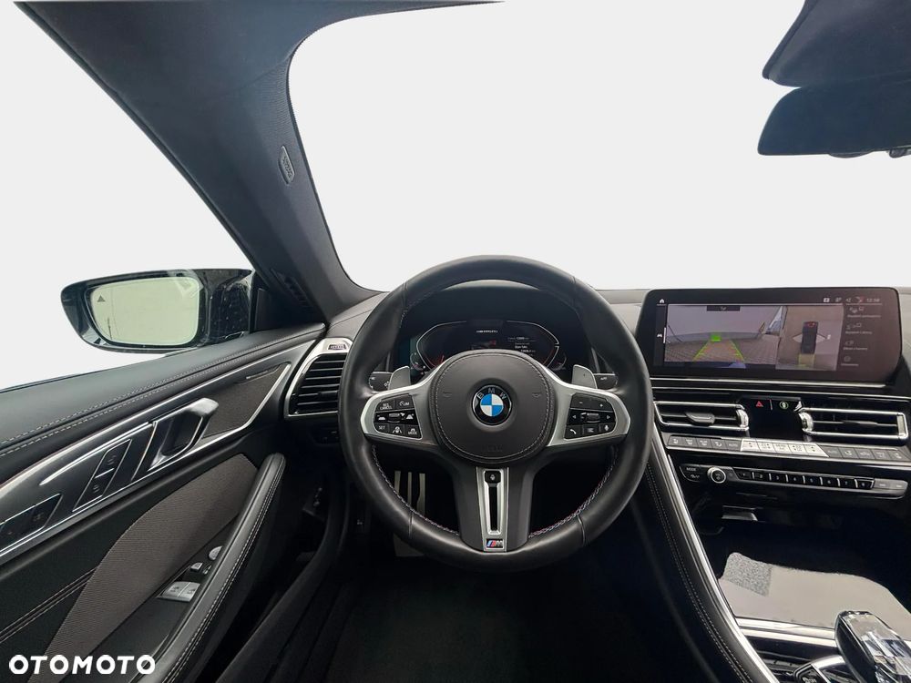 BMW Seria 8 - 22