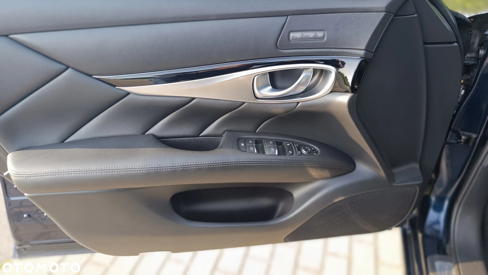 Infiniti Q70 2.2d Sport Tech - 14