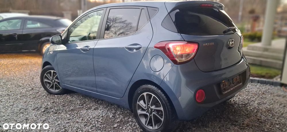 Hyundai i10 1.1 Premium - 17