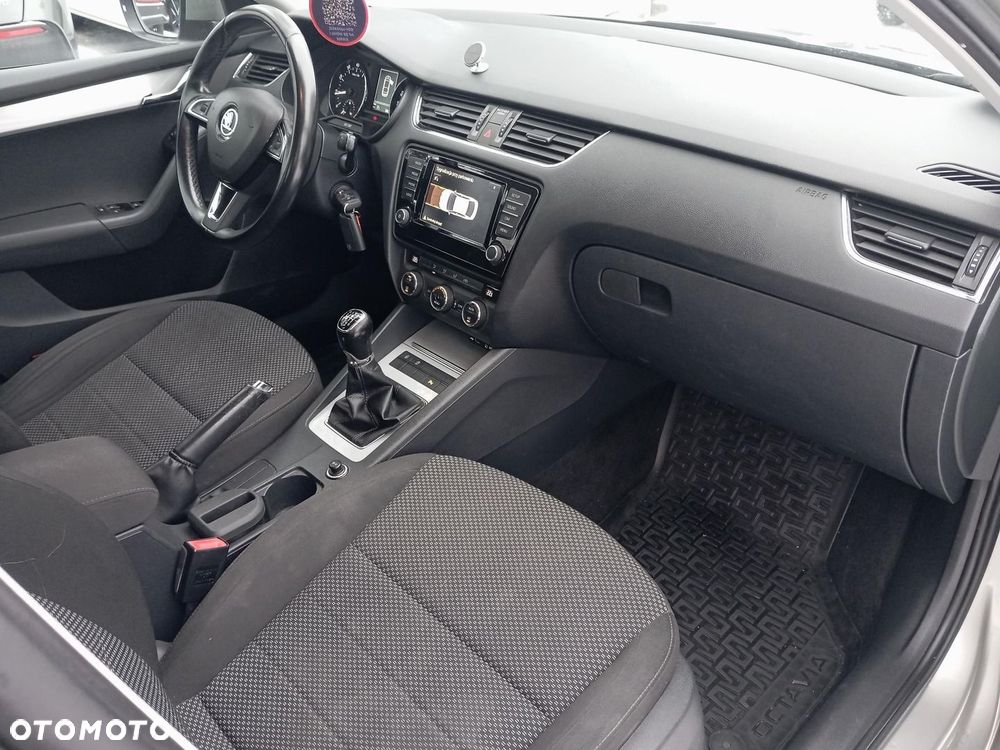 Skoda Octavia 1.4 TSI Ambition - 12