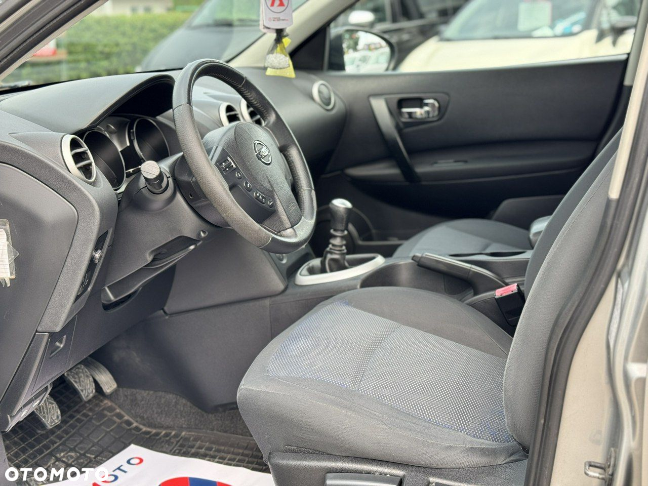 Nissan Qashqai - 12