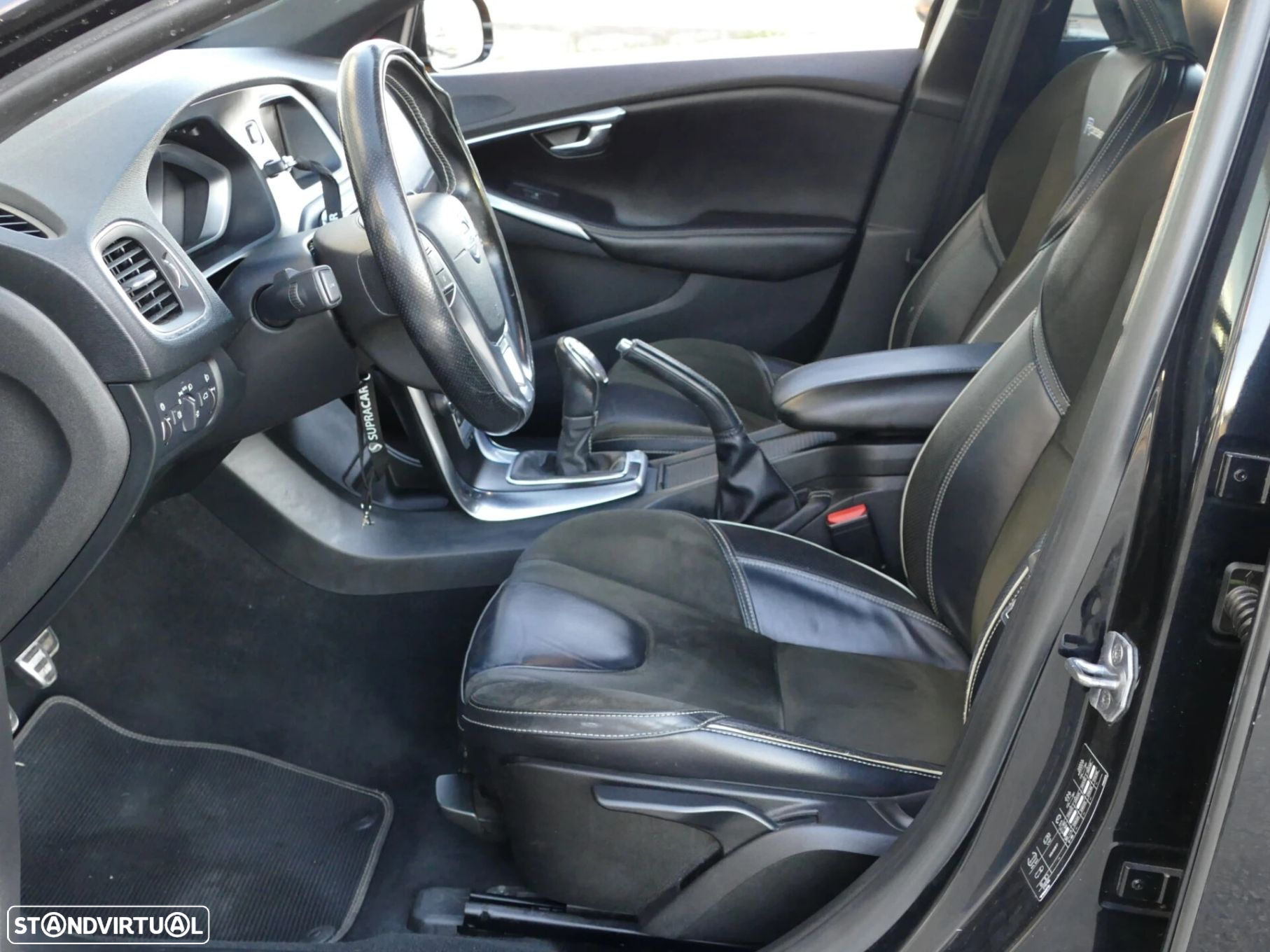Volvo V40 2.0 D2 R-Design Momentum - 25