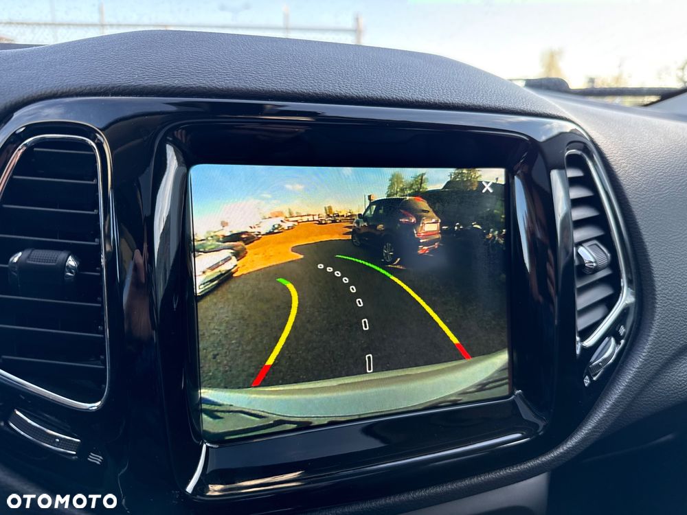 Jeep Compass - 15