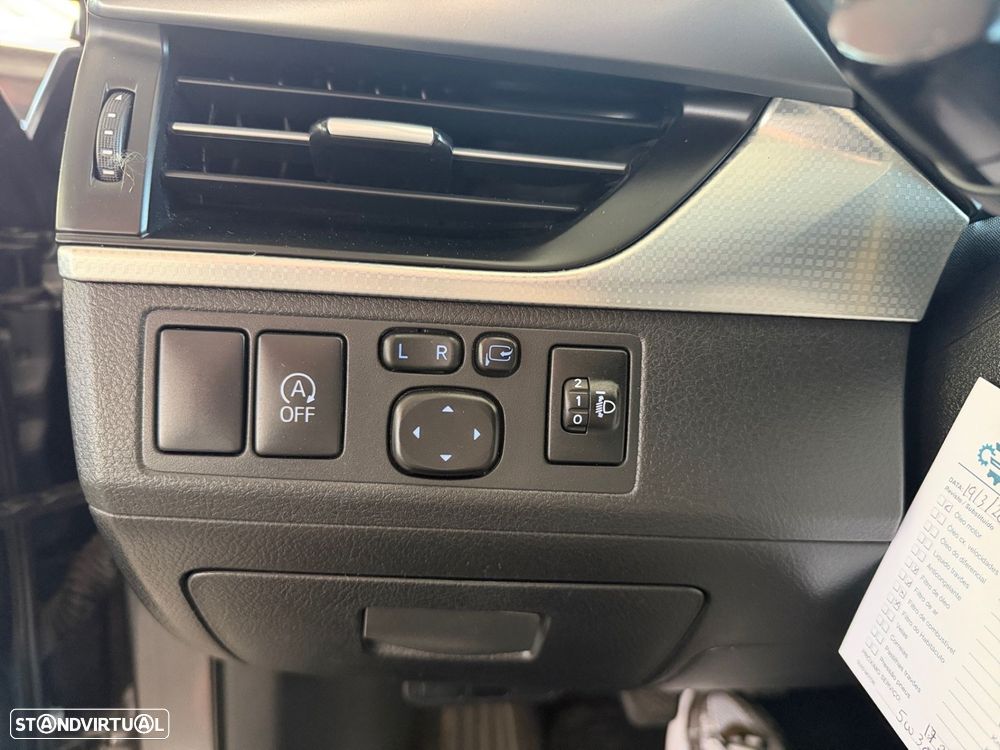 Toyota Avensis SW - 13