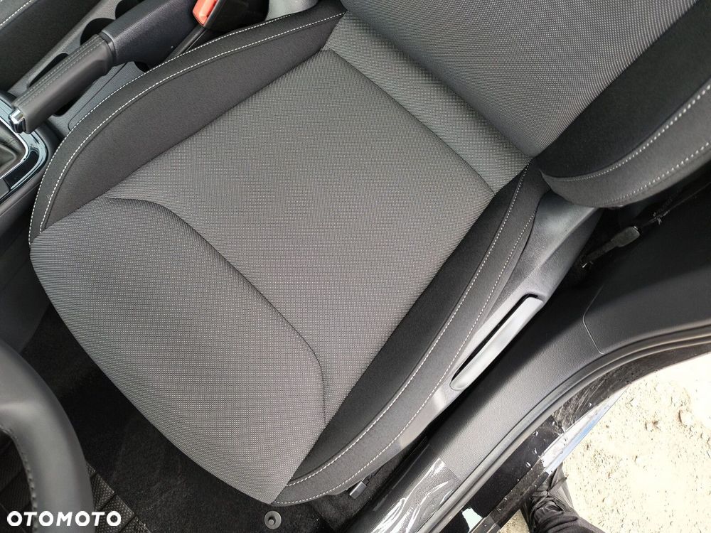 Skoda Fabia 1.0 TSI Drive DSG - 15