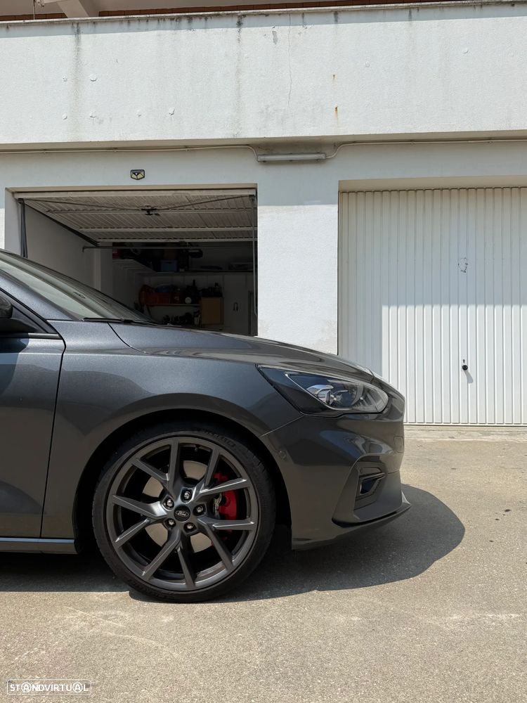 Ford Focus 2.3 EcoBoost S&S ST - 4