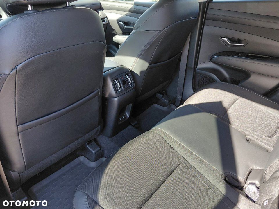 Hyundai Tucson - 16