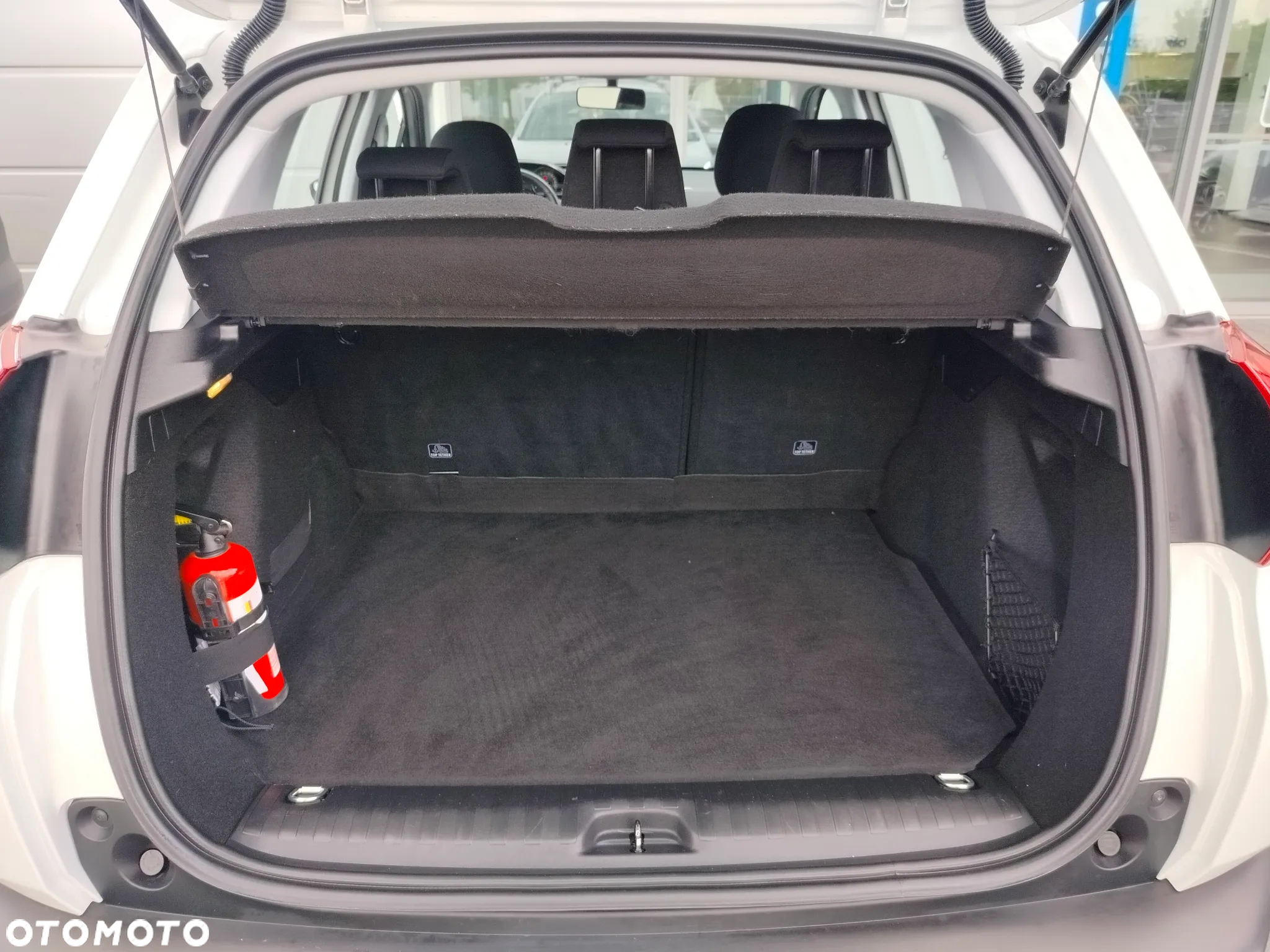Peugeot 2008 1.2 Pure Tech Style S&S - 31