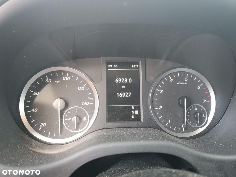 Mercedes-Benz Vito - 10