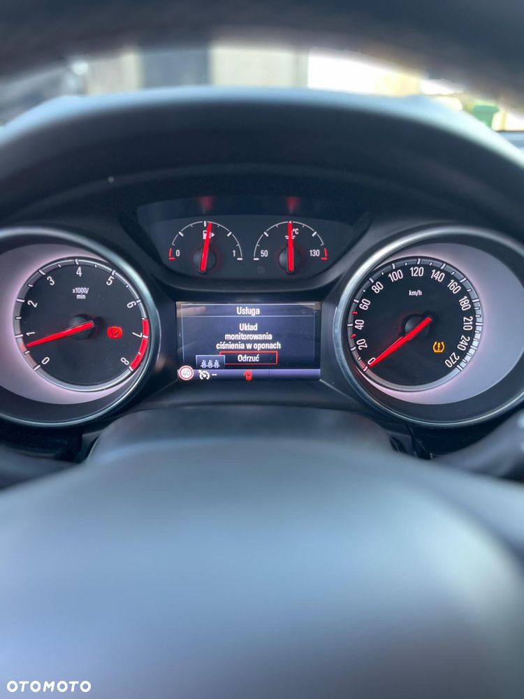 Opel Astra 1.4 Turbo Dynamic - 9