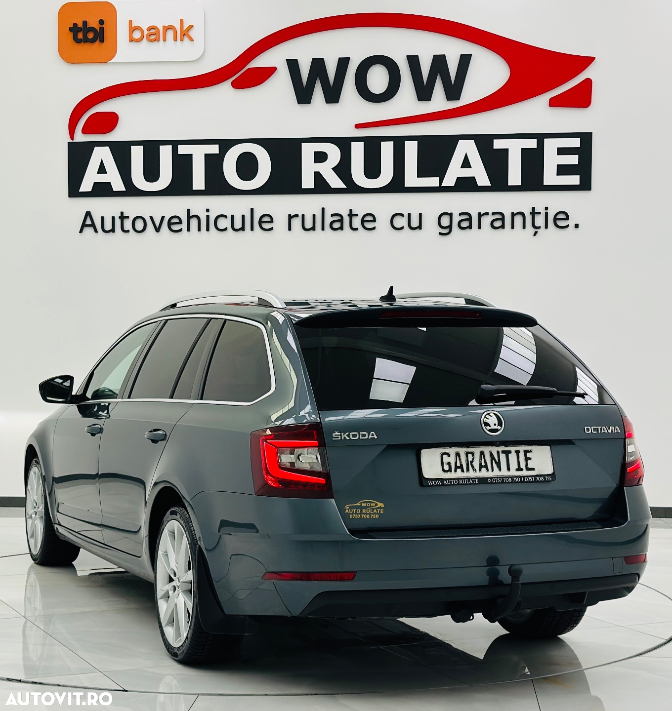 Skoda Octavia Combi 1.6 TDI DSG Premium Edition - 3