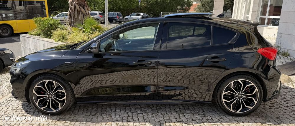 Ford Focus 1.5 TDCi ECOBlue ST-Line X - 11