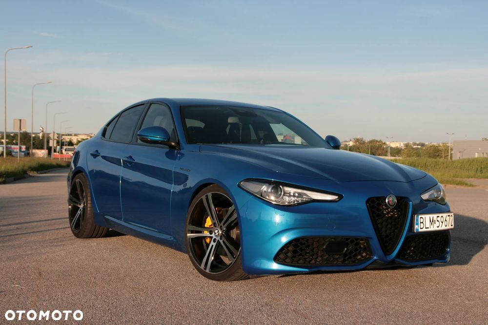 Alfa Romeo Giulia 2.0 Turbo 16V AT8-Q4 Veloce - 1
