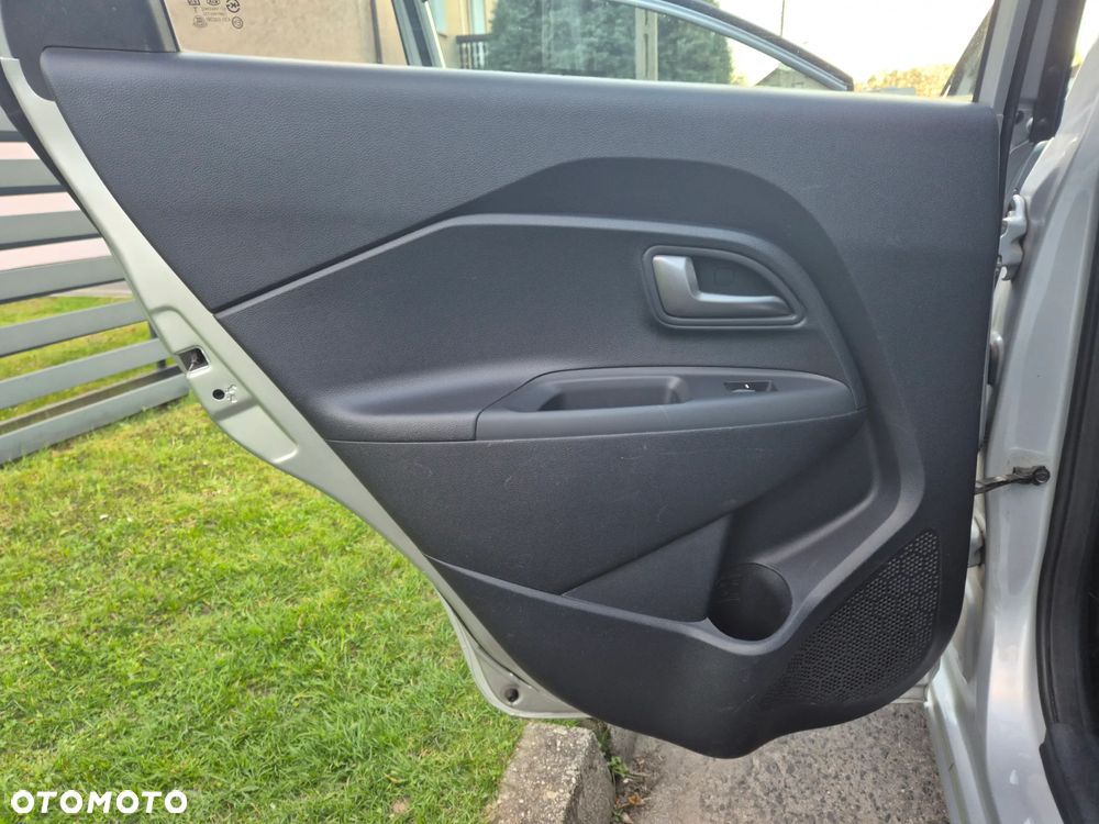 Kia Rio 1.2 Edition 7 - 15