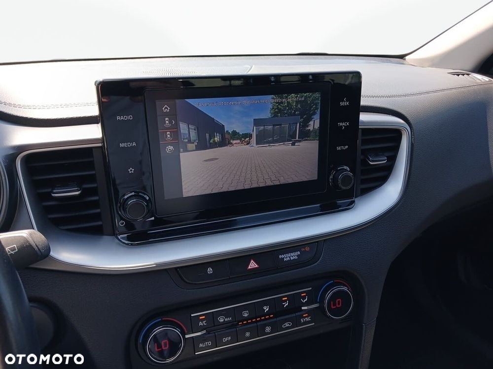 Kia Ceed 1.5 T-GDI M - 15