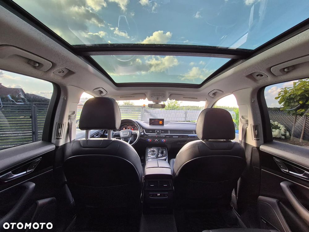 Audi Q7 - 10